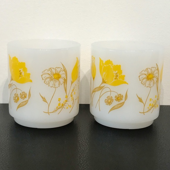 Vintage Glasbake Yellow Wild Flowers Set of 2 8oz Stackable Mugs - Picture 8 of 15